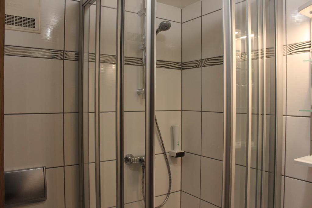 Airport-Hotel Zum Taubengrund Кельстербах Номер фото